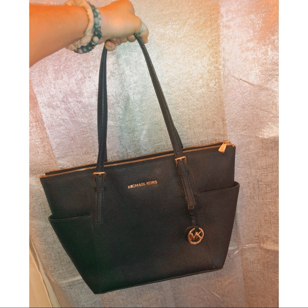 OBO Michael Kors JetSet Large Top-Zip Leather Tote